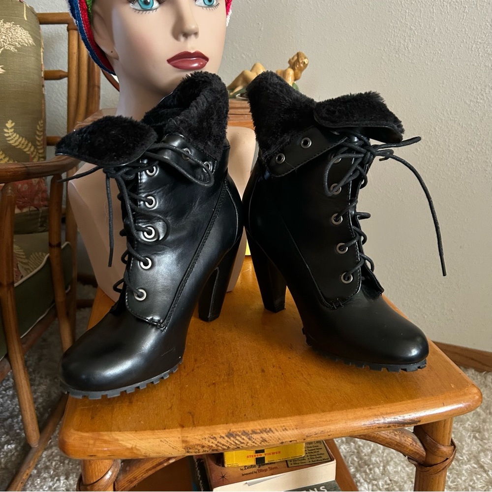 SOLD Retro Black Ankle Boots 9 Heel Bootie Faux Fur - Picture 4 of 8